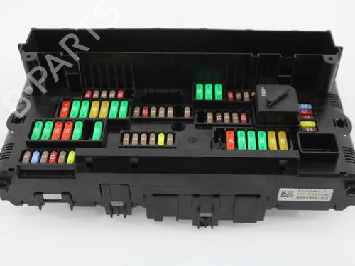 Used Fuse box BMW 5 (F10) 520 d (190 hp) 16147852