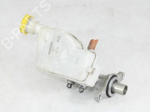 Used Brake master cylinder CITROËN C3 AIRCROSS II (2R_, 2C_) 1.2 PureTech 110 (2RHNZB, 2RHNZW, 2RHNPX, 2RHNPJ) (110 hp) 22305095