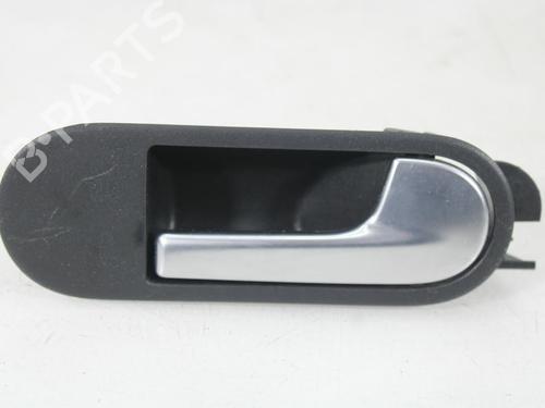 Used Rear right interior door handle VW GOLF PLUS V (5M1, 521) 1.9 TDI (105 hp) 25255642