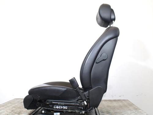 Right front seat MERCEDES-BENZ CLS (C219) CLS 320 CDI (219.322) | BP16339280C16 