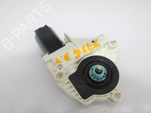 Used Right rear window motor AUDI A4 B8 Avant (8K5) 2.0 TDI (150 hp) 11609180