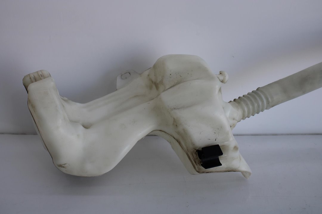 Windscreen washer tank PEUGEOT 3008 MPV (0U_) 1.6 HDi 10119508 BParts