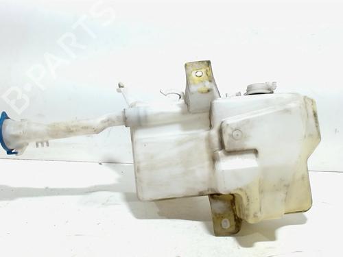Used Windscreen washer tank VOLVO V40 Hatchback (525) D4 (190 hp) 13641496