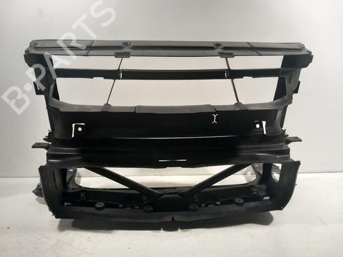 Pannello frontale BMW 1 (F20) 118 i (170 hp) 31757349