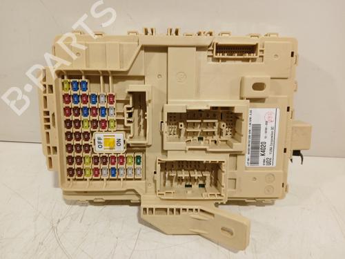 Used Fuse box Fuse box 37518419 37518419