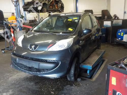 Used Parts PEUGEOT 107 (PM_, PN_)  1.0  1124030