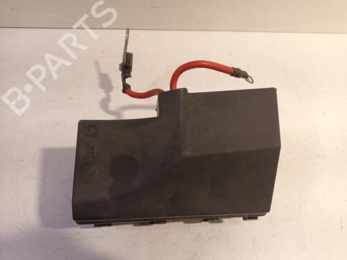 Used Fuse box Fuse box 17198112 17198112
