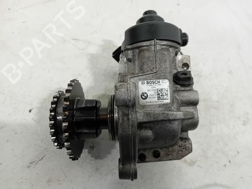 Used Fuel pump BMW 2 Gran Tourer (F46) 216 d (116 hp) 13907723
