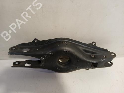 Venstre bak bærearm MERCEDES-BENZ E-CLASS (W212) E 200 (212.034) (184 hp) 30907972