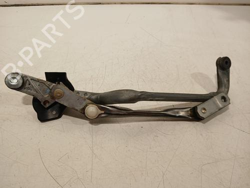 Used Front wipers mechanism TOYOTA YARIS (_P13_) 1.5 Hybrid (NHP130_, NHP130) (101 hp) 26725680