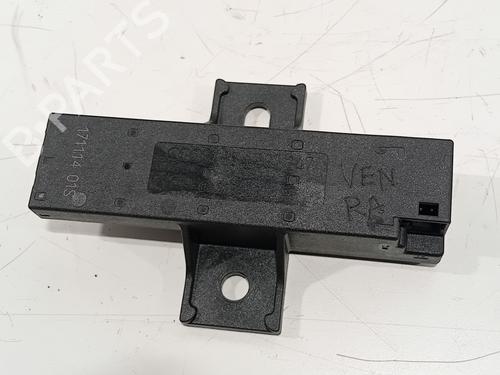 antennabase-audi-q5-fyb-fyg-2016-33268197 main image