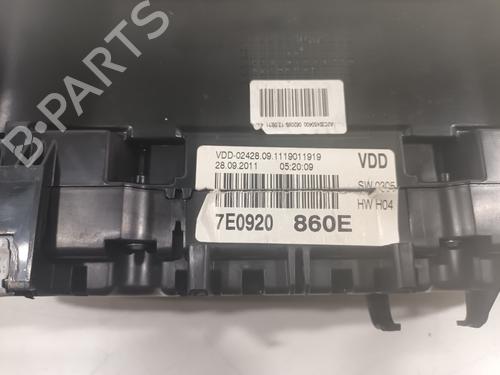 Used Engine control unit (ECU) VW TRANSPORTER T5 Van (7HA, 7HH, 7EA, 7EH) 2.0 TDI (140 hp) 31970634
