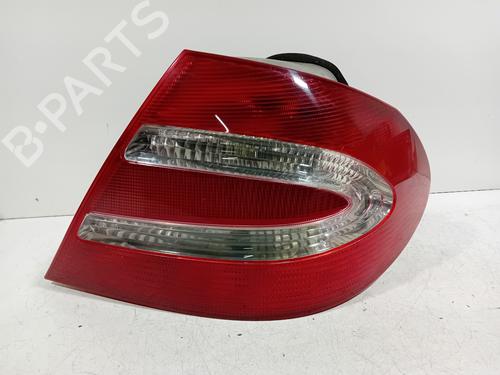 Used Right taillight MERCEDES-BENZ CLK (C209) CLK 320 (209.365) (218 hp) 17978619