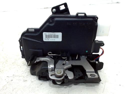 Rear right lock VW TOURAN (1T1, 1T2) 1.4 TSI 7L0839016E