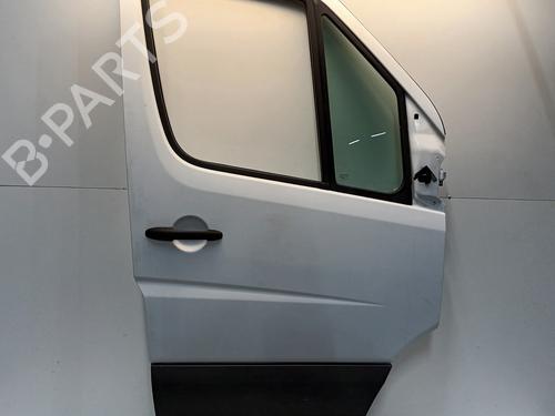 Used Right front door MERCEDES-BENZ SPRINTER 3,5-t Van (B906) 316 CDI (906.631, 906.633, 906.635, 906.637) (163 hp) 30489105