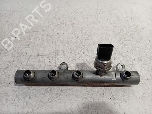Used Injection rail Injection rail 26430813 26430813