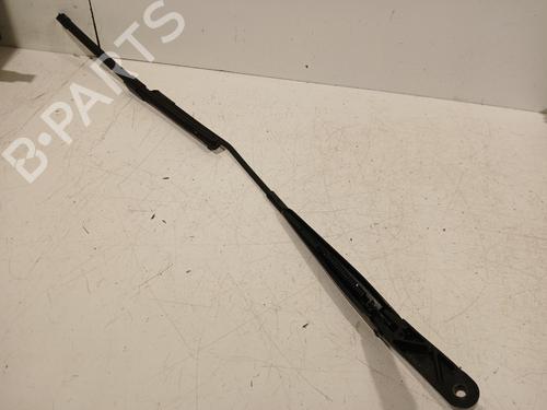 Used Front windshield wiper arm VW GOLF VIII (CD1, DA1) 1.5 eTSI (150 hp) 29333803