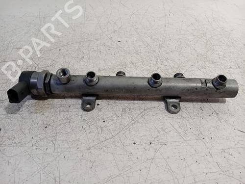 Used Injection rail Injection rail 26430814 26430814