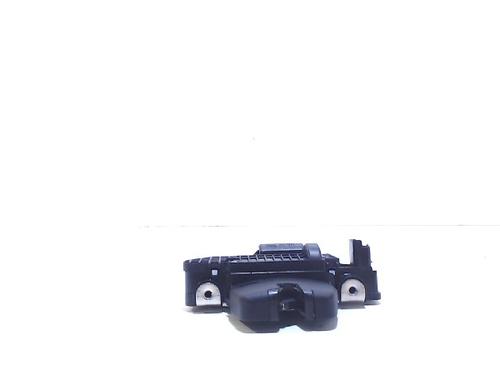 Used Tailgate lock PEUGEOT 3008 I MPV (0U_) 1.6 HDi (114 hp) 13200551
