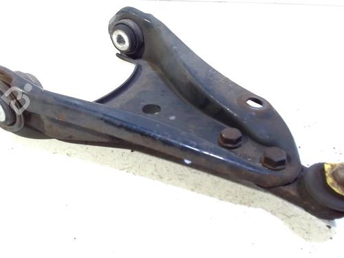 Used Left front suspension arm RENAULT TWINGO II (CN0_) 1.2 (CN0D) (58 hp) 7704147