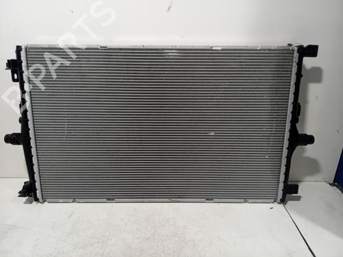Used Water radiator Water radiator 37608949 37608949