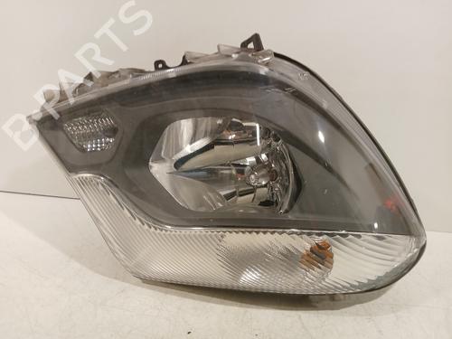 Used Right headlight Right headlight MERCEDES-BENZ SPRINTER 5-t Platform/Chassis (B906) 519 CDI / BlueTEC (906.153, 906.155, 906.253, 906.255) (190 hp) 39885845 39885845