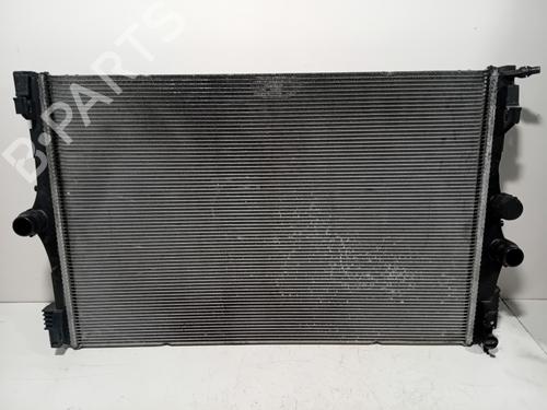 Used Water radiator Water radiator MERCEDES-BENZ EQB (X243) EQB 300 4-matic (243.608, 243.609) (228 hp) 33935251 33935251