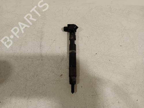 Used Injector MERCEDES-BENZ C-CLASS (W205) C 250 BlueTEC / d (205.008, 205.006) (204 hp) 25451955