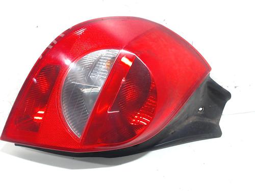 Used Left taillight Left taillight RENAULT CLIO III (BR0/1, CR0/1) 1.6 16V (BR05, BR0B, BR0Y, BR15, BR1J, BR1M, BR1Y, CR0B,... (112 hp) 8215218 8215218