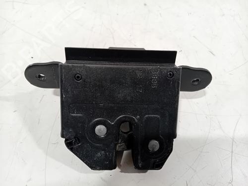 Used Tailgate lock FIAT 500X (334_) 1.6 (334AXE1A) (110 hp) 30884022