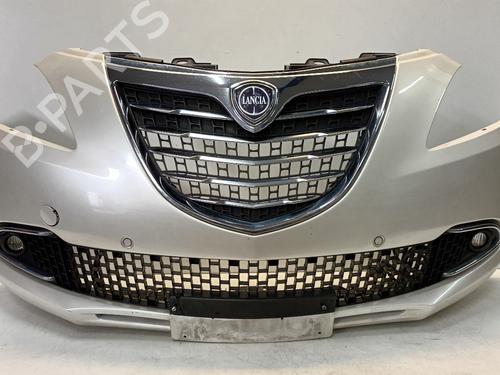 Used Front bumper Front bumper LANCIA YPSILON (312_) 0.9 TwinAir (312.PXG11, 312.PXG1A, 312.YXG11, 312.YXG1A) (86 hp) 33657007 33657007
