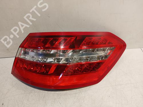 Used Right taillight Right taillight MERCEDES-BENZ E-CLASS (W212) E 220 CDI (163 hp) 33719100 33719100