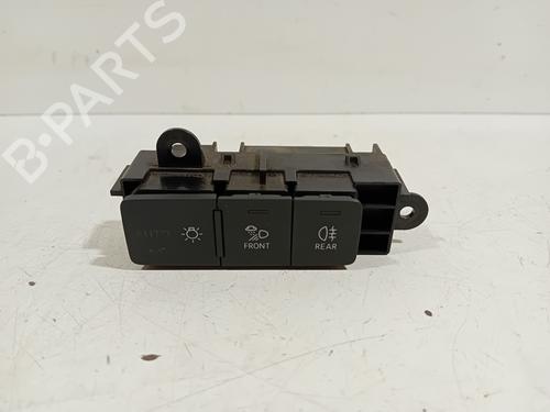 Used Headlight switch AUDI A3 Sportback (8VA, 8VF) 40 e-tron (204 hp) 21081952