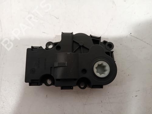 Used Heater blower motor BMW 1 (F40) 118 i (140 hp) 27558354