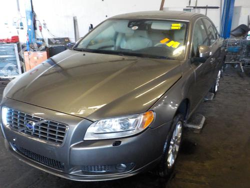 Used Parts VOLVO S80 II (124) D5 942384