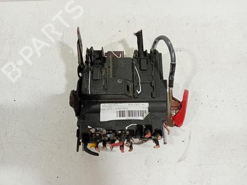 Used Fuse box PEUGEOT 3008 II SUV (MC_, MR_, MJ_, M4_) 1.6 BlueHDi 120 (120 hp) 23123784