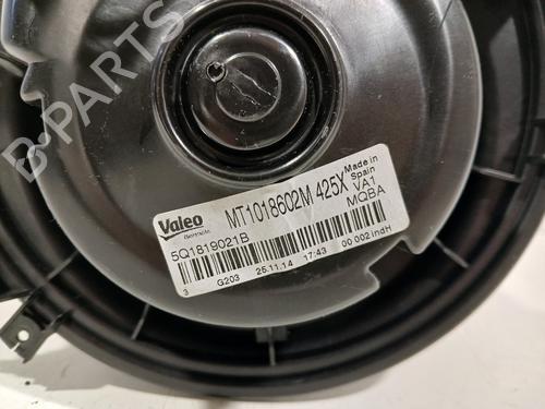 Heater blower motor SEAT LEON ST (5F8) 1.6 TDI | BP30152712M62