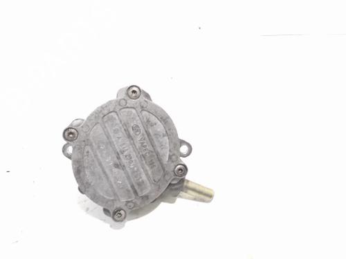 Used Vacuum pump MERCEDES-BENZ VITO / MIXTO Van (W639) 109 CDI (639.601, 639.603, 639.605) (88 hp) 2836122