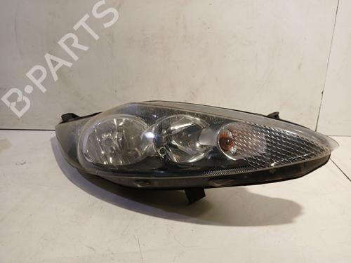 Used Right headlight FORD FIESTA VI (CB1, CCN) 1.25 (60 hp) 31261532
