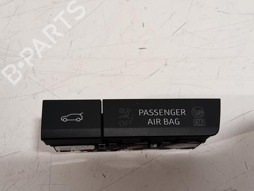 switch-seat-ateca-kh7-khp-2016-32157223 main image