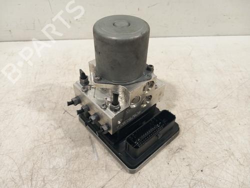 Used ABS pump ABS pump BMW 5 (G30, F90) 520 d (190 hp) 33917268 33917268