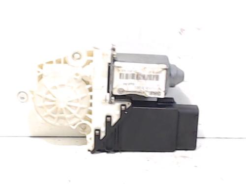 Portierruitmotor rechtsvoor VW GOLF IV (1J1) 1.9 TDI (101 hp) 909055