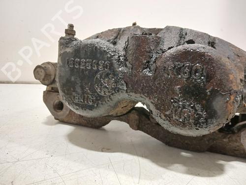 Right front brake caliper GMC SIERRA 3500 Crew Cab Pickup 6.6 D | BP26302530M104 