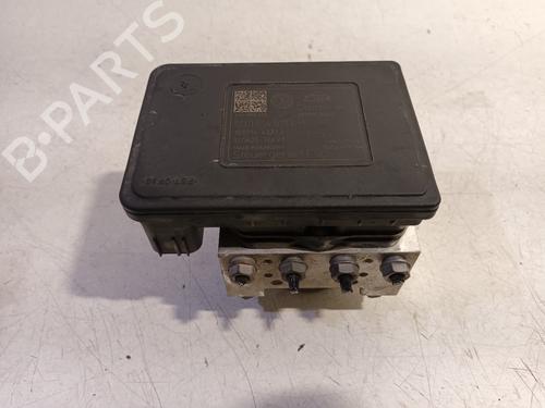 Used ABS pump SKODA SUPERB III (3V3) 2.0 TDI (190 hp) 15738044