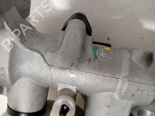 Brake master cylinder SEAT ATECA (KH7, KHP) 1.5 TSI | BP32232429M77 - Image 5