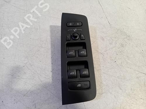 switch-volvo-v40-hatchback-525-d2-31334567-2012-2013-2014-2015-2016-2017-2018-2019-19630271 main image