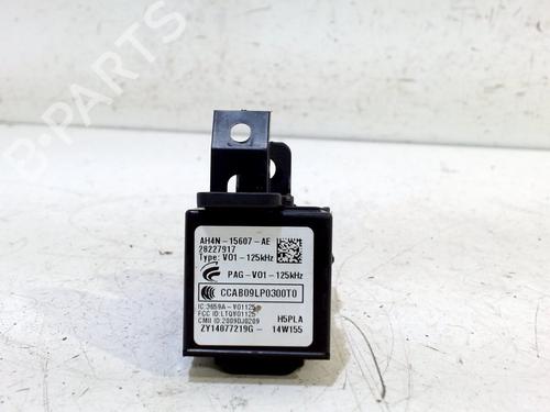 control-unit-volvo-v40-hatchback-525-d2-28227917-2012-2013-2014-2015-2016-2017-2018-2019-10667615 main image