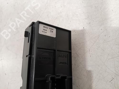 Switch NISSAN LEAF (ZE0) Electric | BP22526811I30 