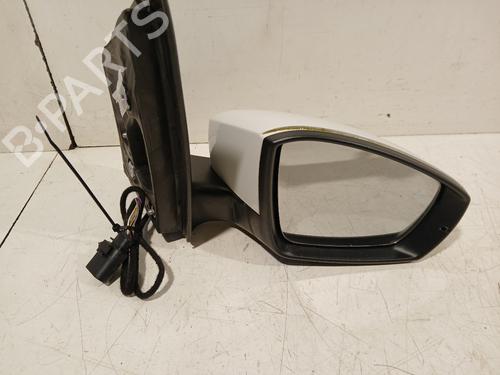 right-mirror-vw-up-121-122-bl1-bl2-bl3-123-2011-32252821 main image