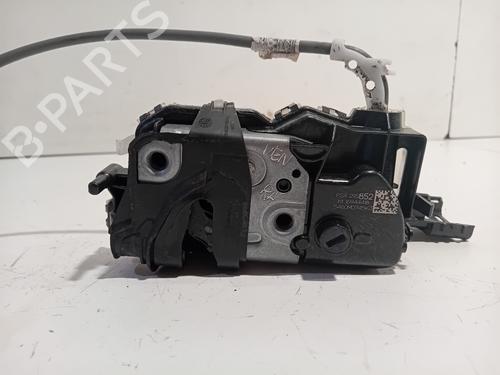 Højre bagtil lås OPEL CORSA F (P2JO) 1.2 (68) (101 hp) 27638860